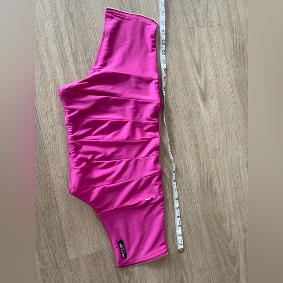 Nasty Gal Hot Pink Cropped Strapless Seam Detail Corset Top - Picture 4 of 5